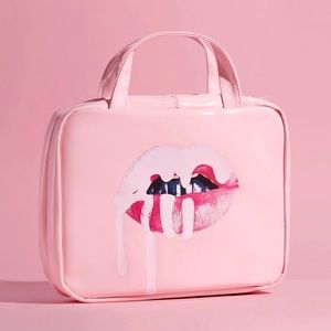 🎀 Lips Travel Case 🎀